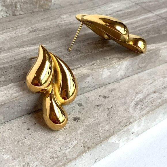 NEW~ Anthropologie Adina Eden Solid Triple Puffy Teardrop Stud Earrings - Picture 5 of 9